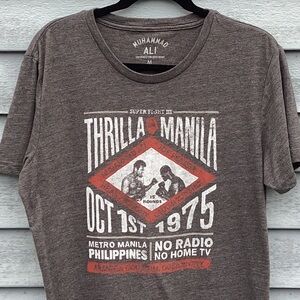 Lucky Brand Muhammad Ali “ Thrilla in Manila”  Gray Graphic T-Shirt Medium